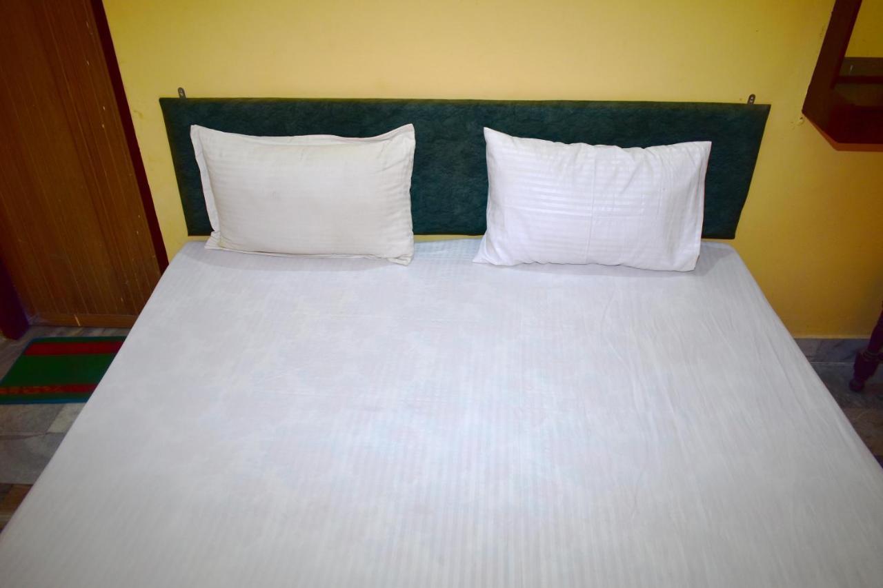 Sandhya Guest House Varanasi Near Ganga River Екстериор снимка