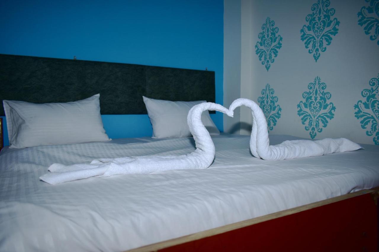 Sandhya Guest House Varanasi Near Ganga River Екстериор снимка