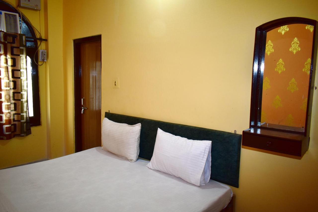 Sandhya Guest House Varanasi Near Ganga River Екстериор снимка