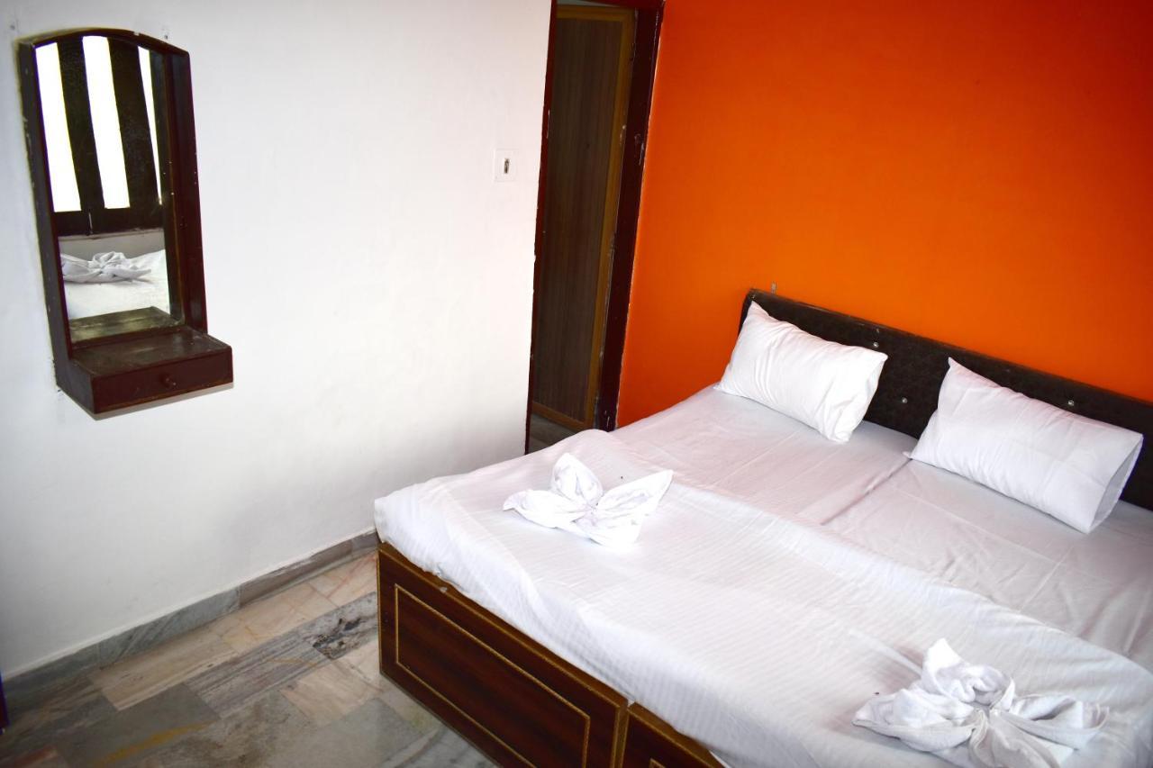 Sandhya Guest House Varanasi Near Ganga River Екстериор снимка