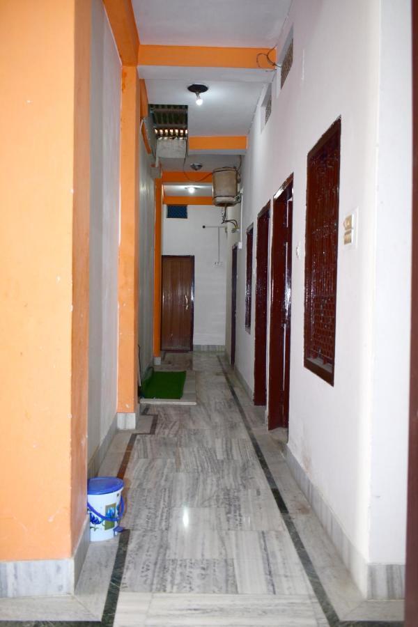Sandhya Guest House Varanasi Near Ganga River Екстериор снимка