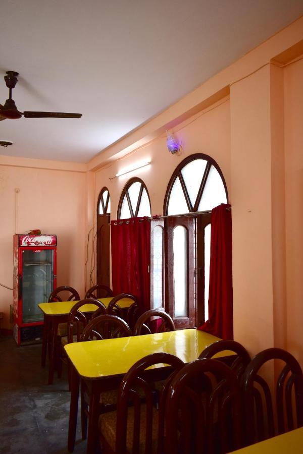 Sandhya Guest House Varanasi Near Ganga River Екстериор снимка