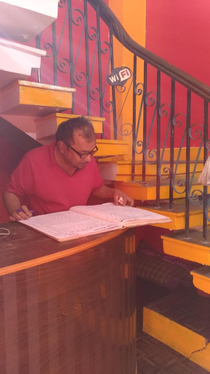 Sandhya Guest House Varanasi Near Ganga River Екстериор снимка